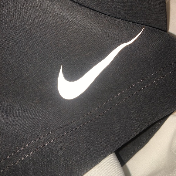 NIKE RUNNING SHORTS DRI FIT 🏋🏽‍♀️ - Picture 3 of 7
