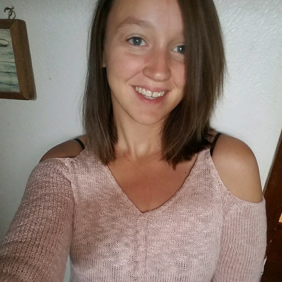 Meet your Posher, Kayla - Picture 1 of 1