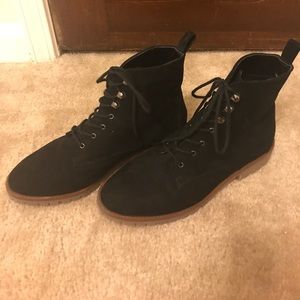 Black boots Black boots