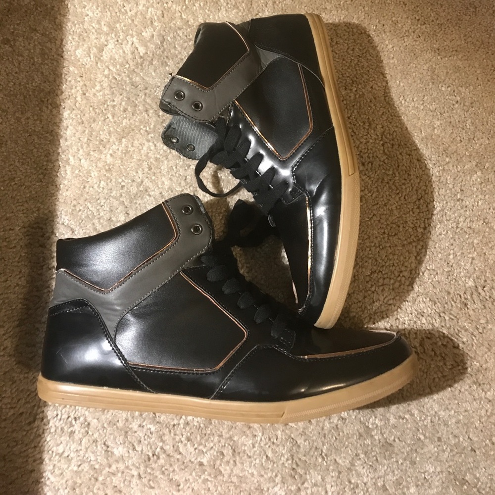 Aldo Hightop Shoes. Pre-owned. Good condition.