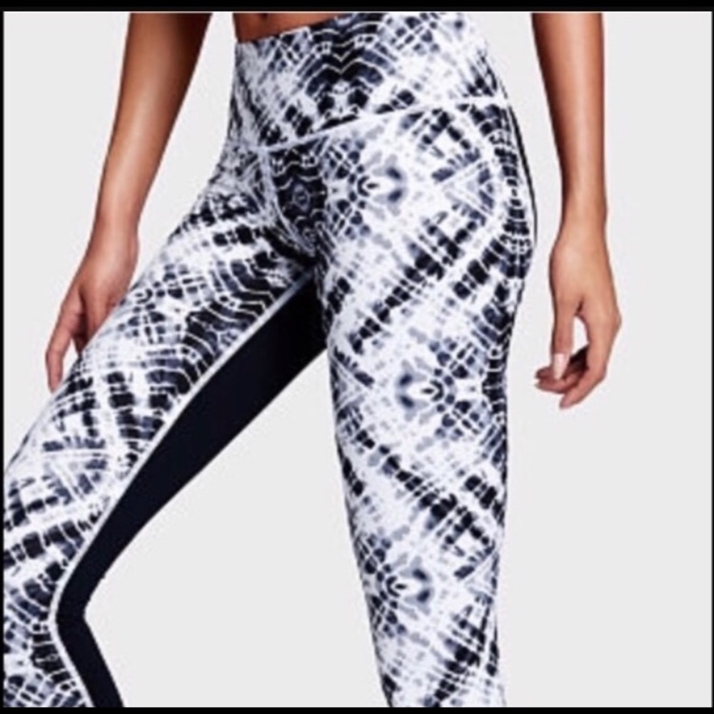VSX sport-Knockout by Victoria Secret Crop