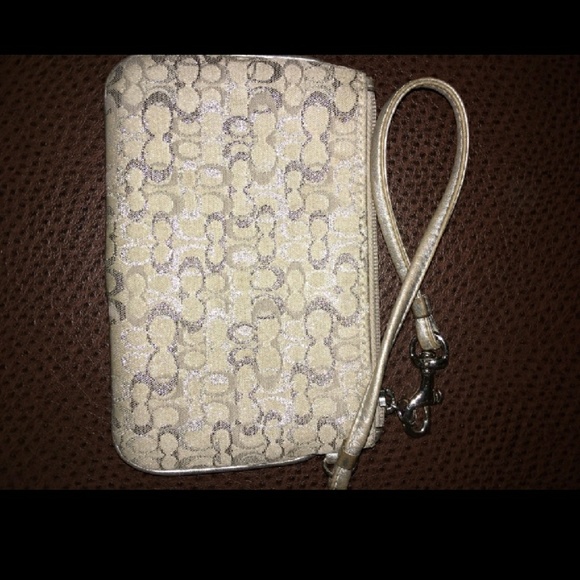 Coach wristlet - Picture 3 of 4