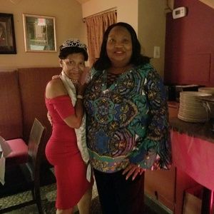 Meet your Posher, Shirley