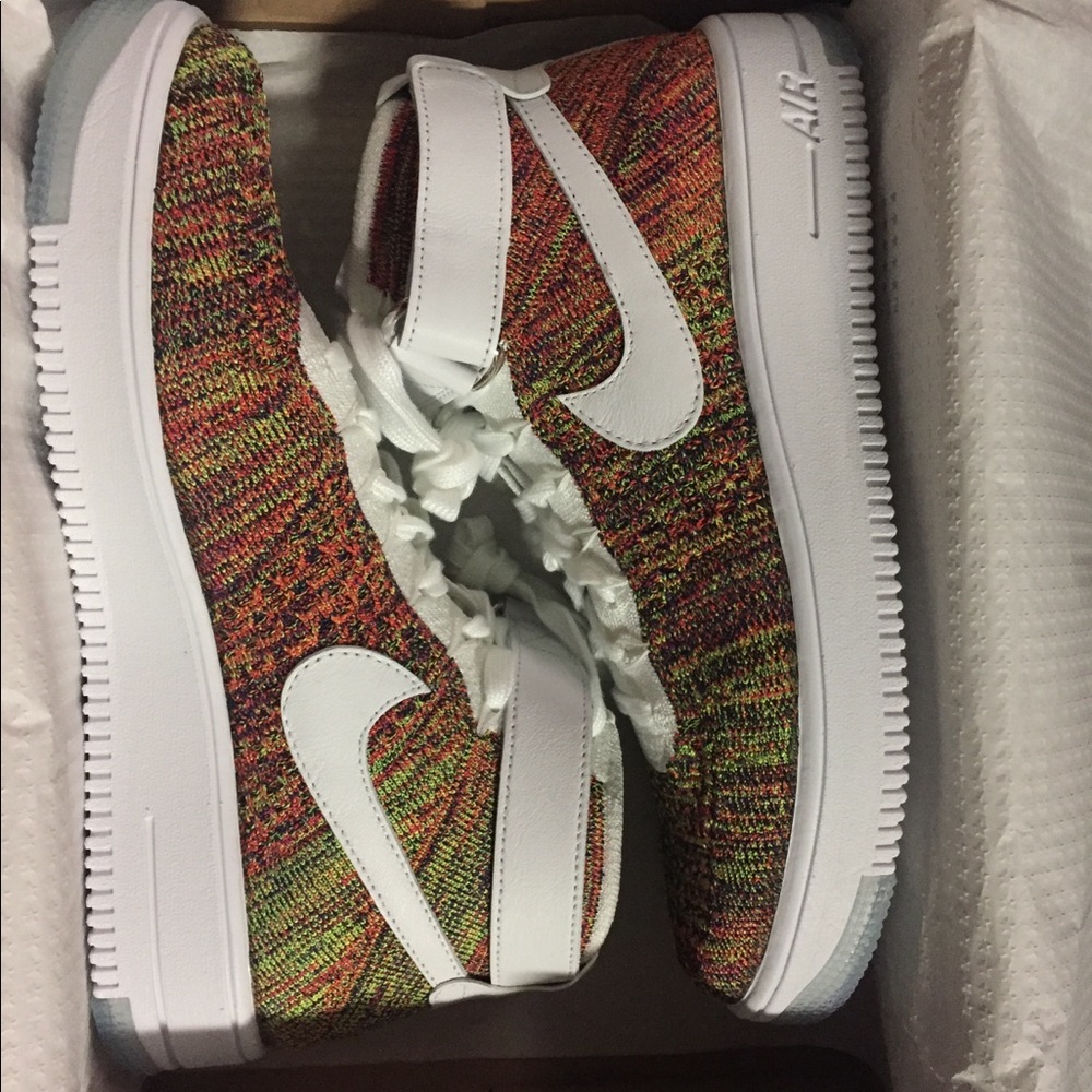 Nike Air Force Flyknit Multicolored Mid