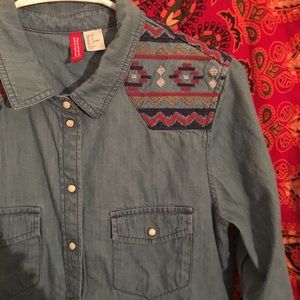 • H&M Embroidered Button Up •