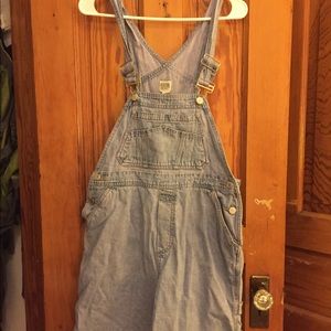 VINTAGE GAP SHORT OVERALLS