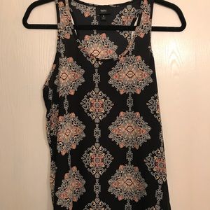 Flowy chiffon tank top. Racer back style