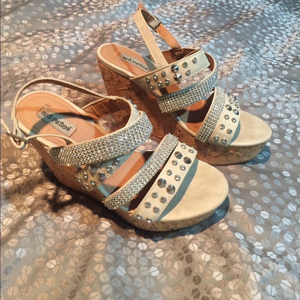Glam wedges