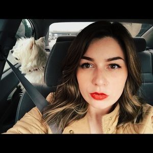 Meet your Posher, Brooke