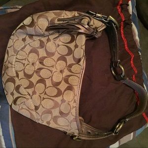 brown coach shoulder bag small