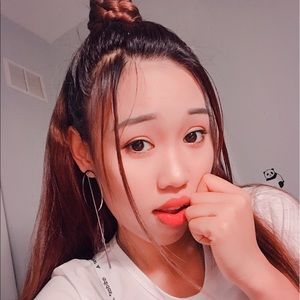 Meet your Posher, Huyen