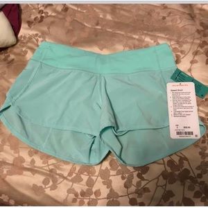 SOLD Lululemon toothpaste speed shorts