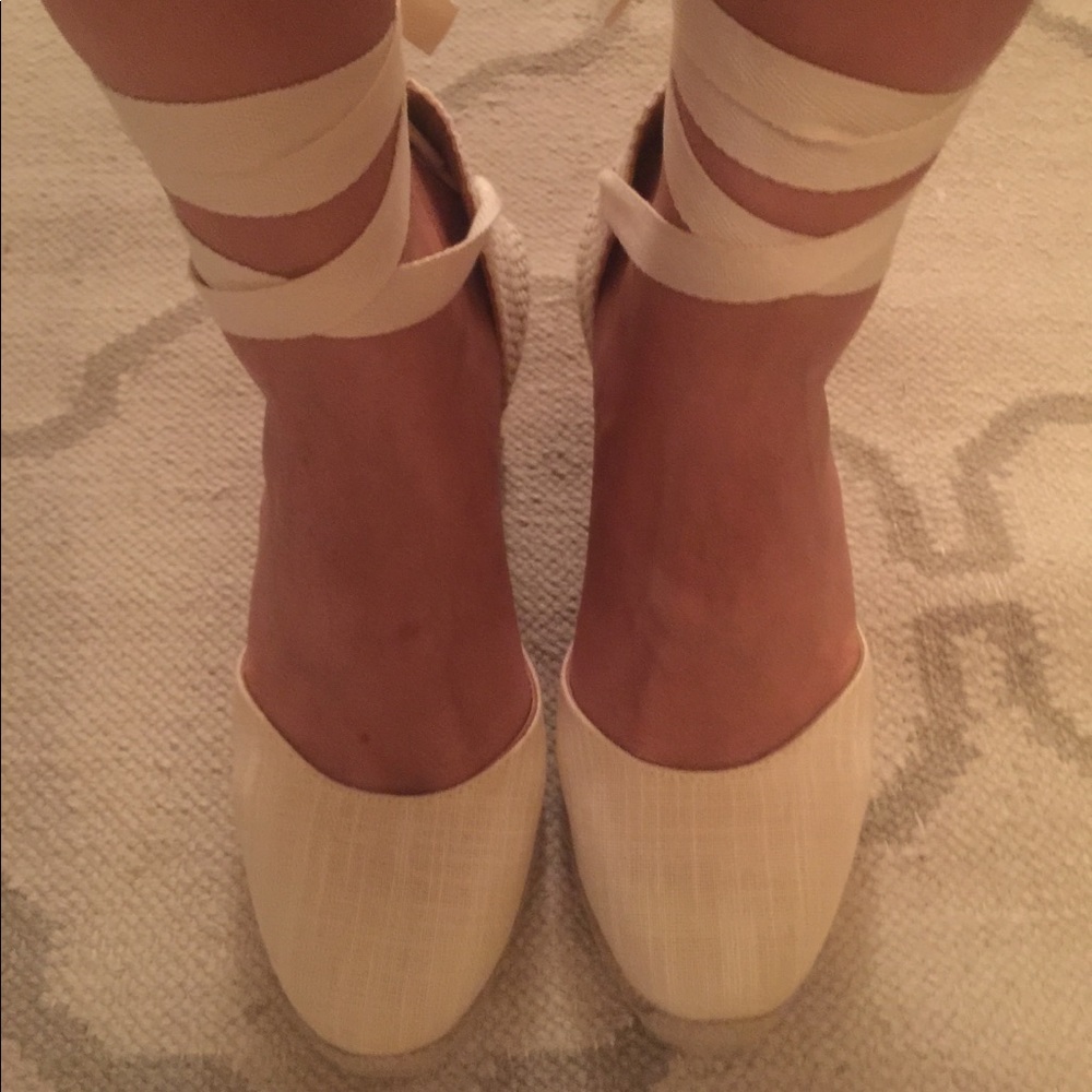 Castaner Carina Canvas Wedge Espadrilles. Size 6