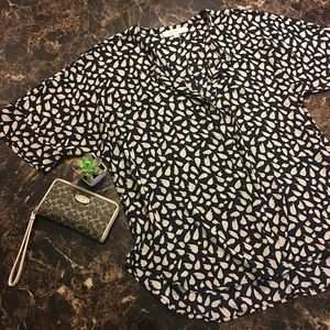 Loft by Ann Taylor Navy and Cream Patterned Top