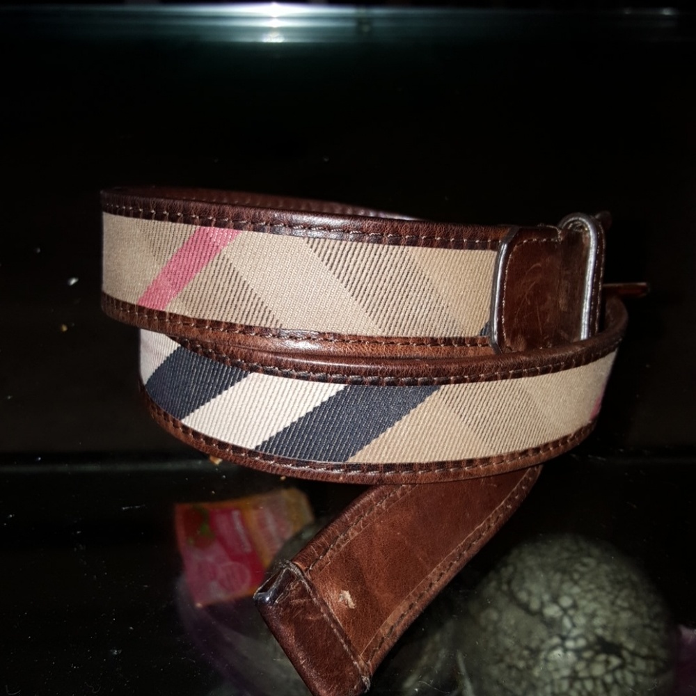 BURBERRY PLAID LEATHER BELT