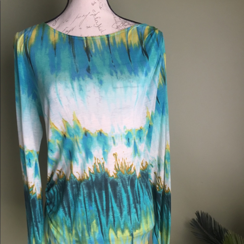 Tommy Bahama Multi-Color Lightweight Top