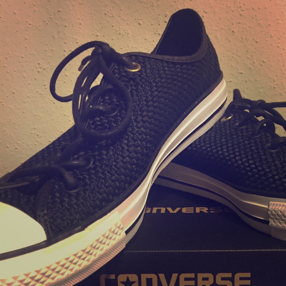 Black and white converse