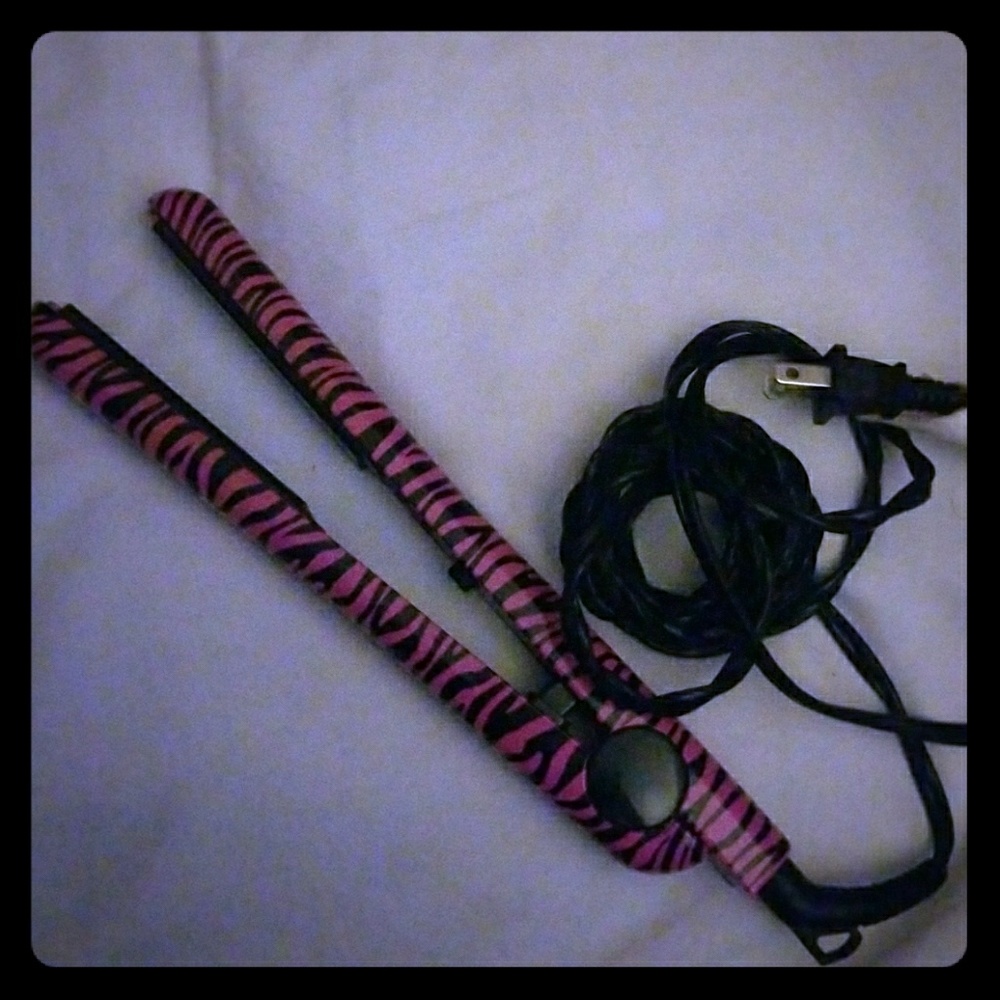 Stylehouse Flat Iron