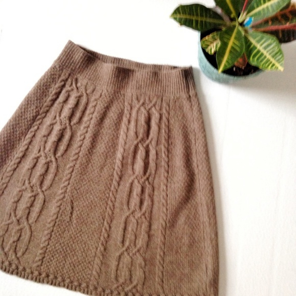 Anthropologie sweater skirt