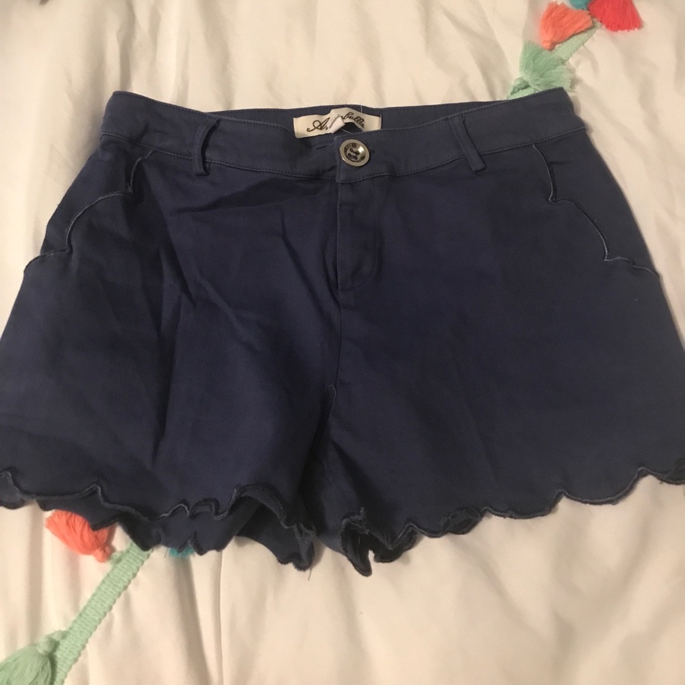 Francesca’s collections scalloped shorts!