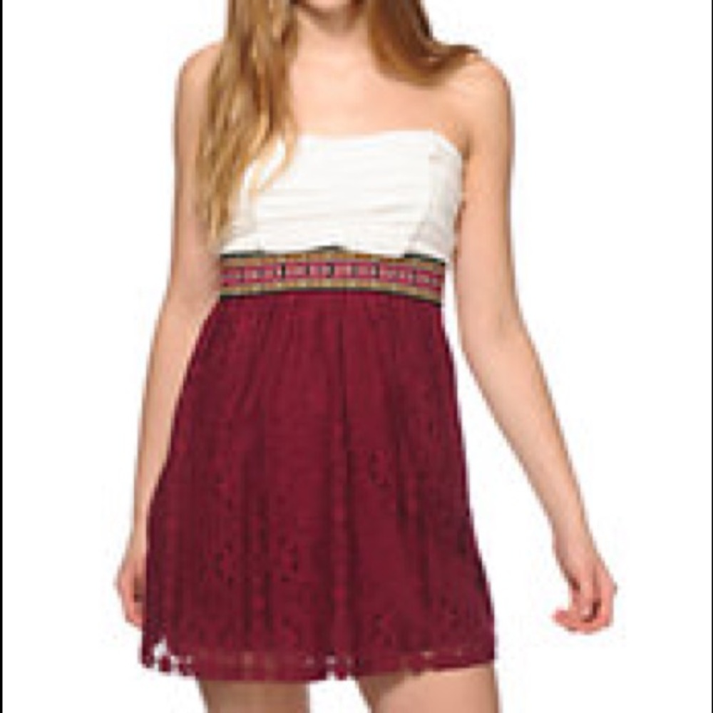 NWT Tribal & Lace Strapless Dress