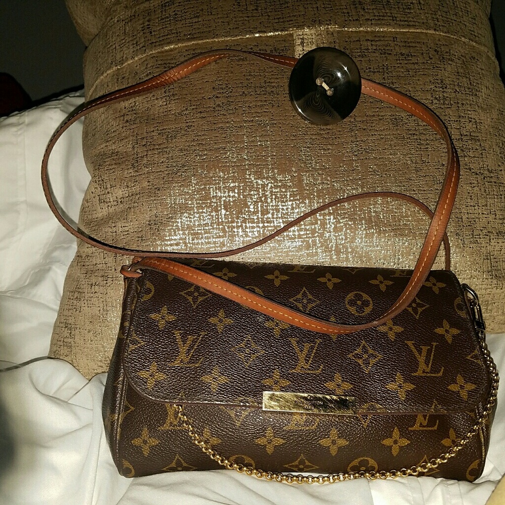 Authentic Louis-Vuitton favorite mm