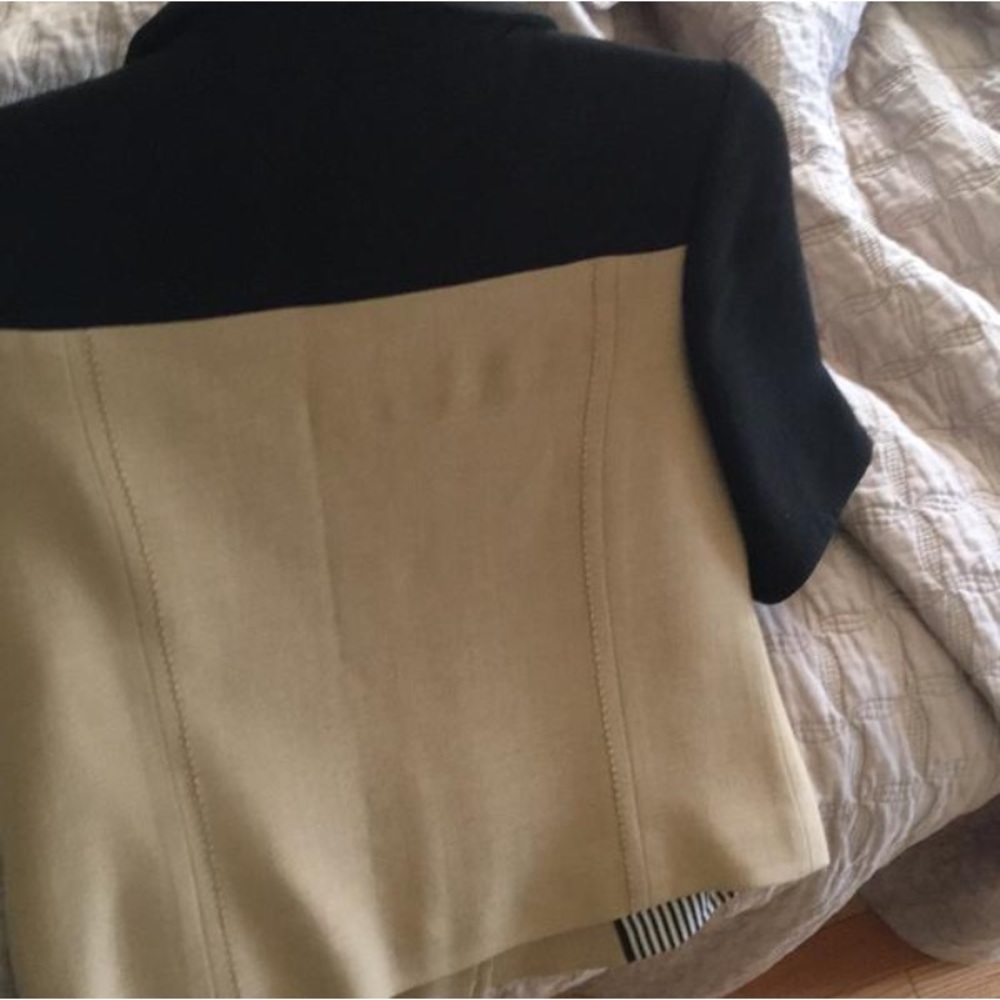 Jacket - Picture 4 of 4