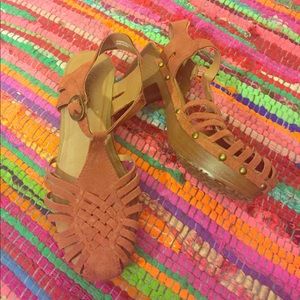 Sandals size 5.5