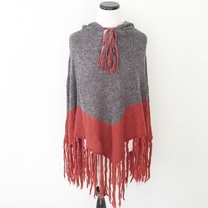 H&M Gray orange hooded Poncho fringe Alpaca blend H&M Gray orange hooded Poncho fringe Alpaca blend