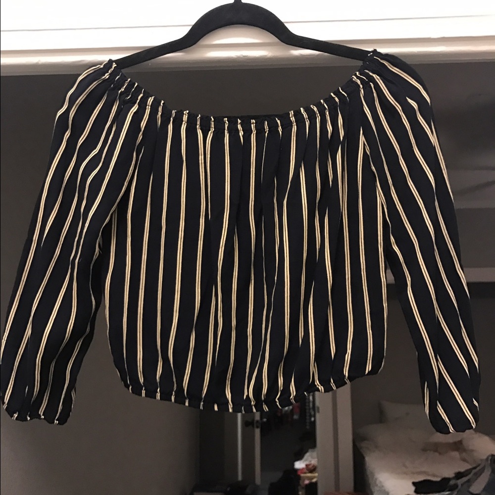 Brandy Melville Off the shoulder top