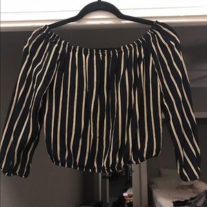 Brandy Melville Off the shoulder top