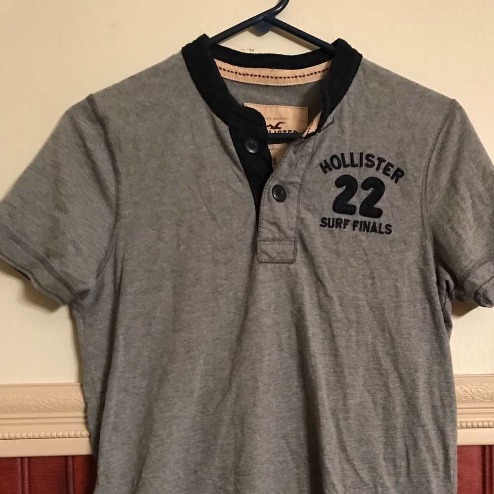 Hollister Polo Size S