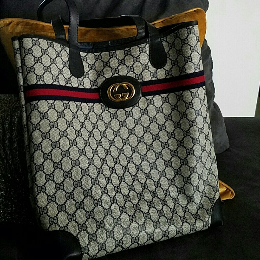 Vintage  Aunthenic Gucci Tote Handbag