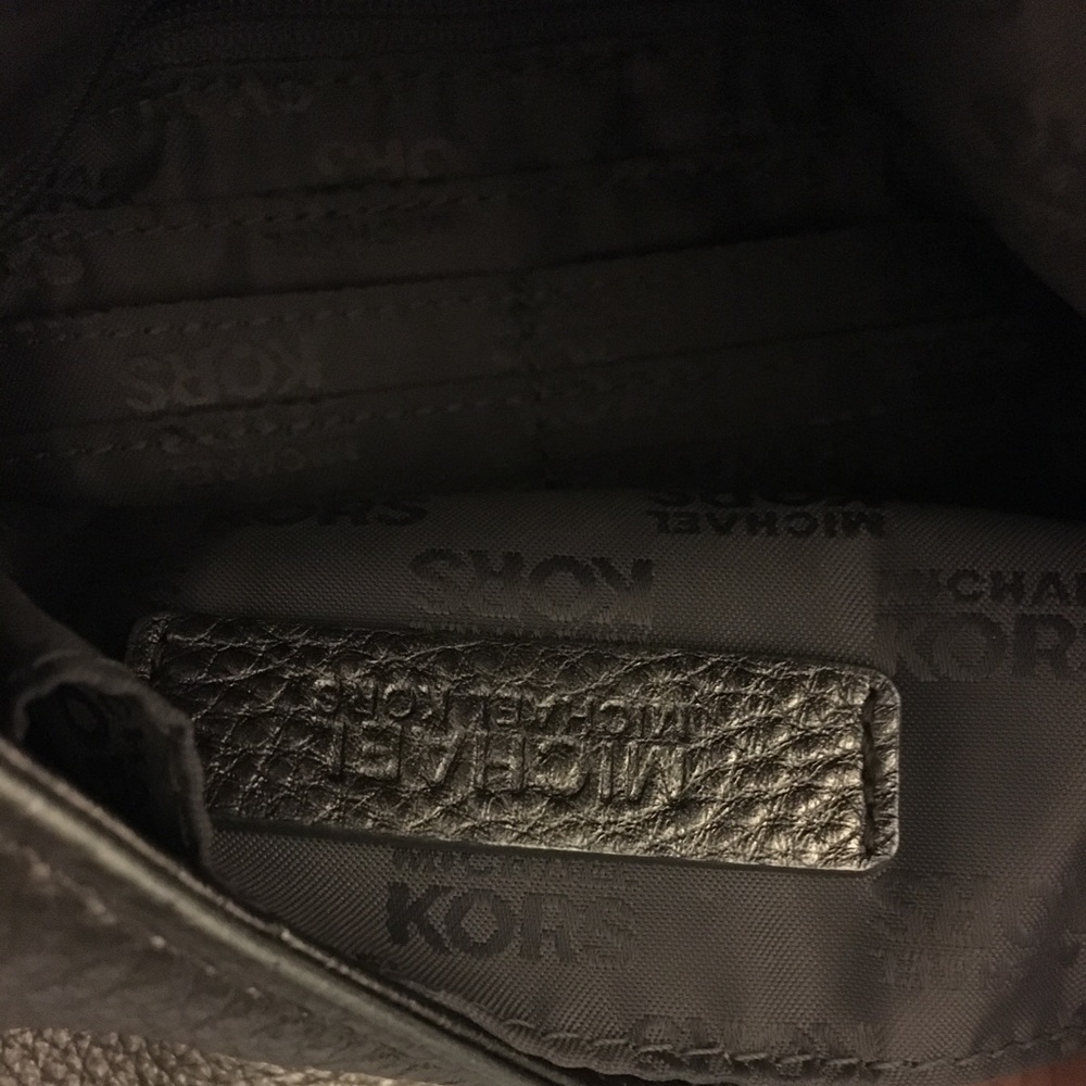 Michael Kors Clutch Handbag - Picture 4 of 6