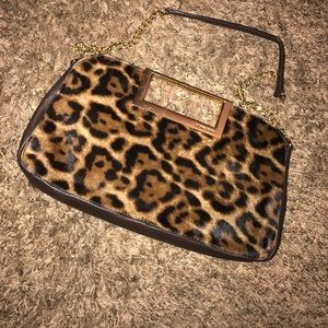 Micheal Kors leopard large clutch 👜💗