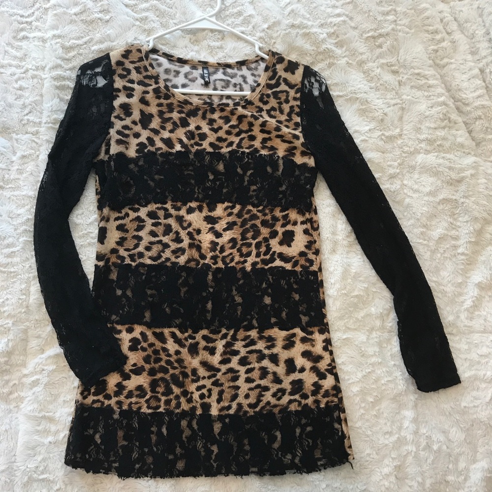Long sleeve lace cheetah shirt
