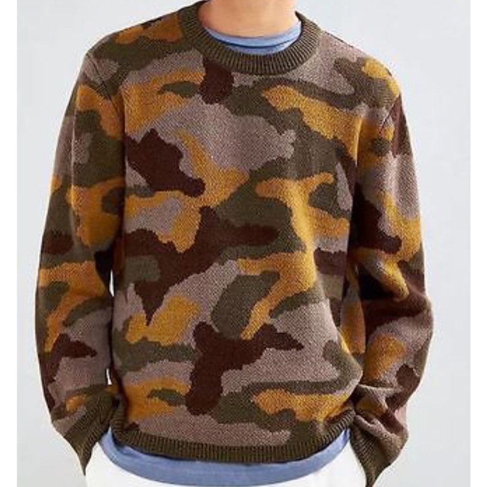 Urban Outfitters Camo Crew Neck Sweater Top New - Picture 7 of 8