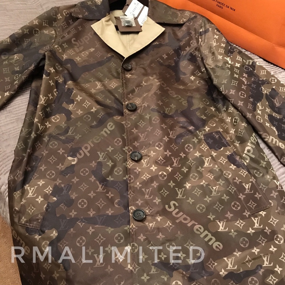 Rare Louis Vuitton Supreme Trench Coat size 50