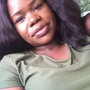 Meet your Posher, Fatima