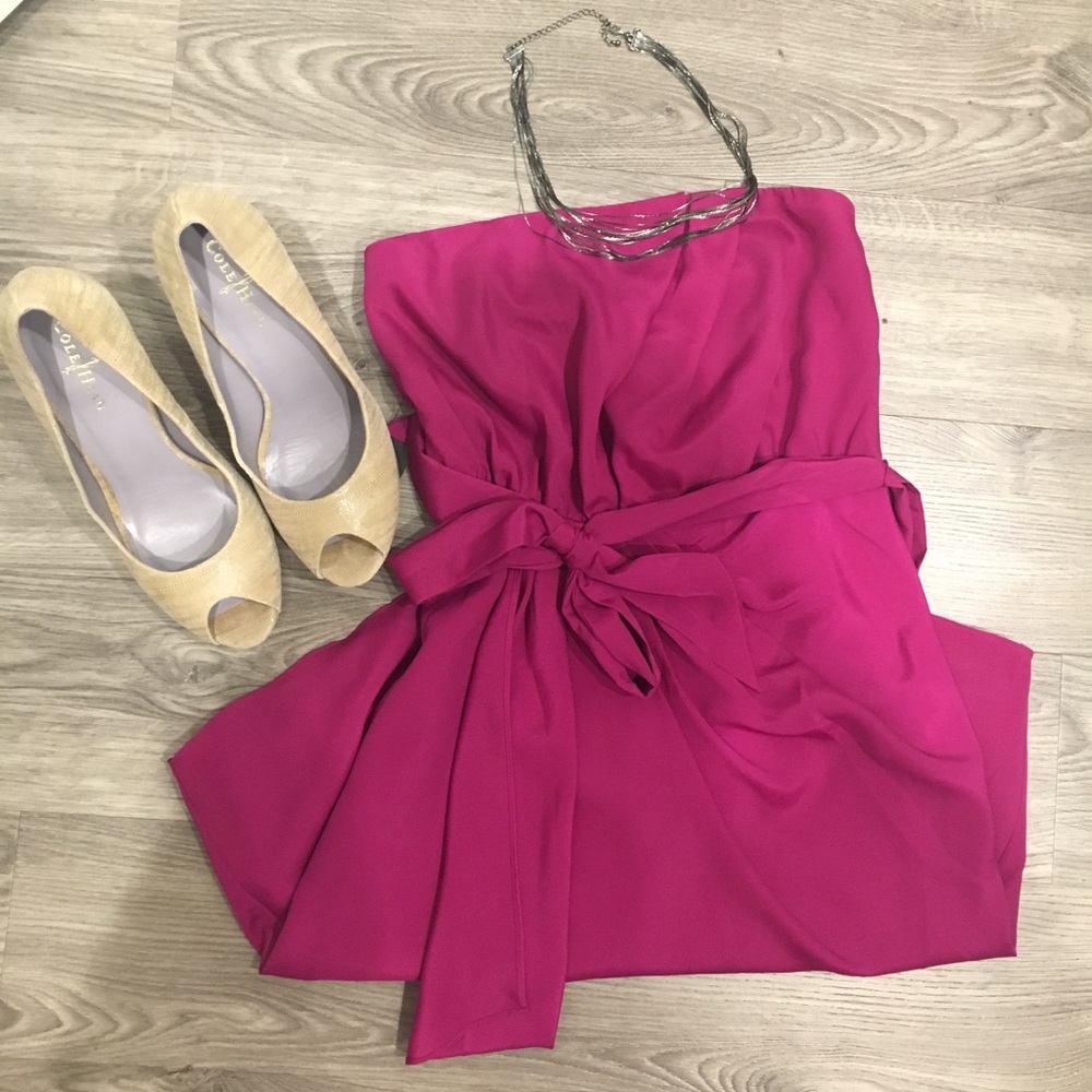 🆕 Express Magenta Strapless Dress