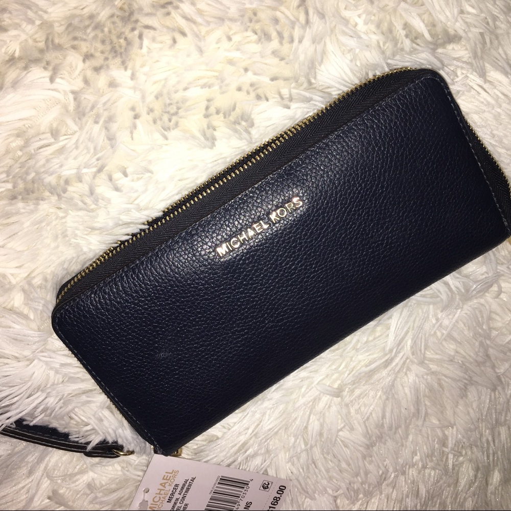 Brand New Michael Kors Mercer Wallet