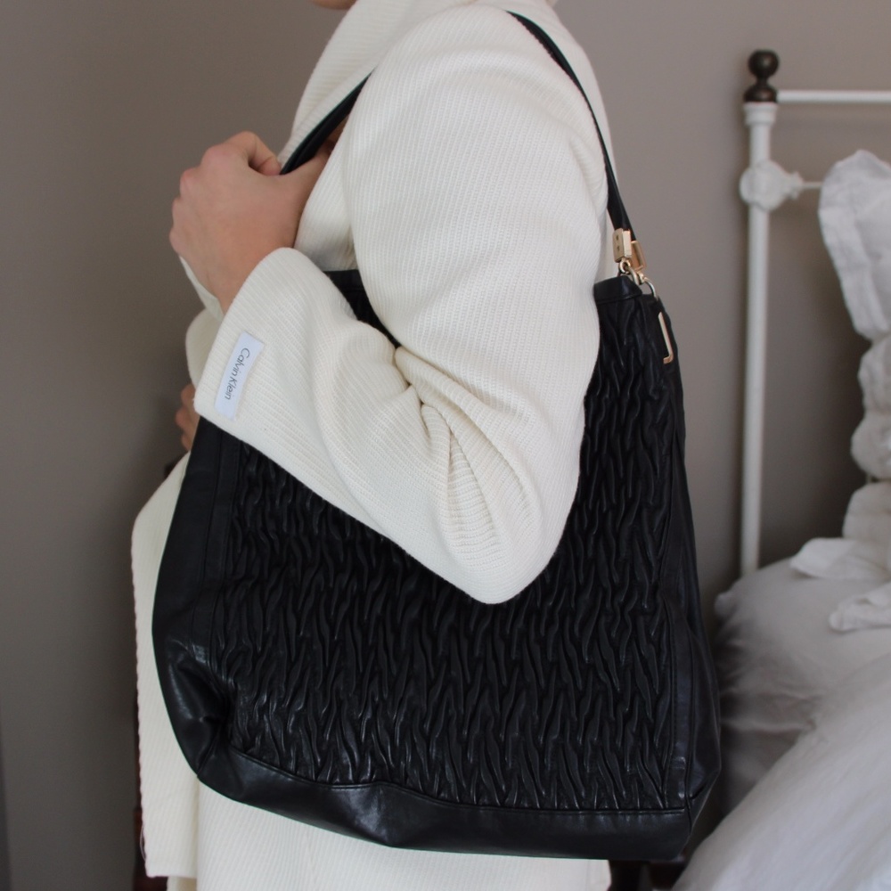 COACH Black Shoulder Bag