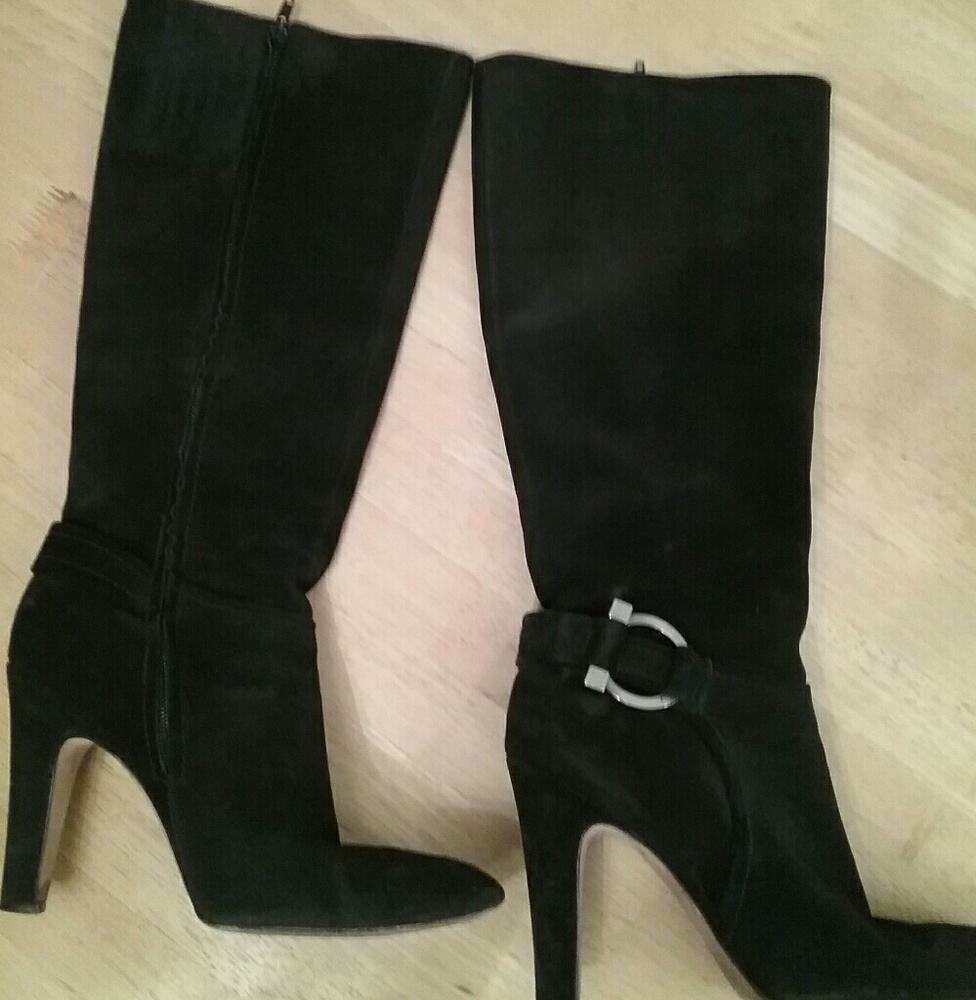 EUC Antonio Melani Black knee-high Suede Boots