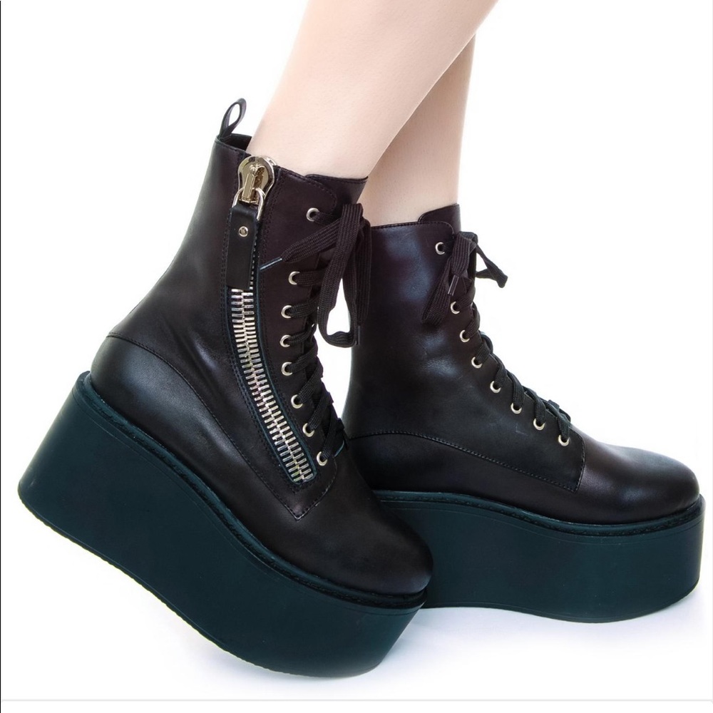 unif trench booth size 6