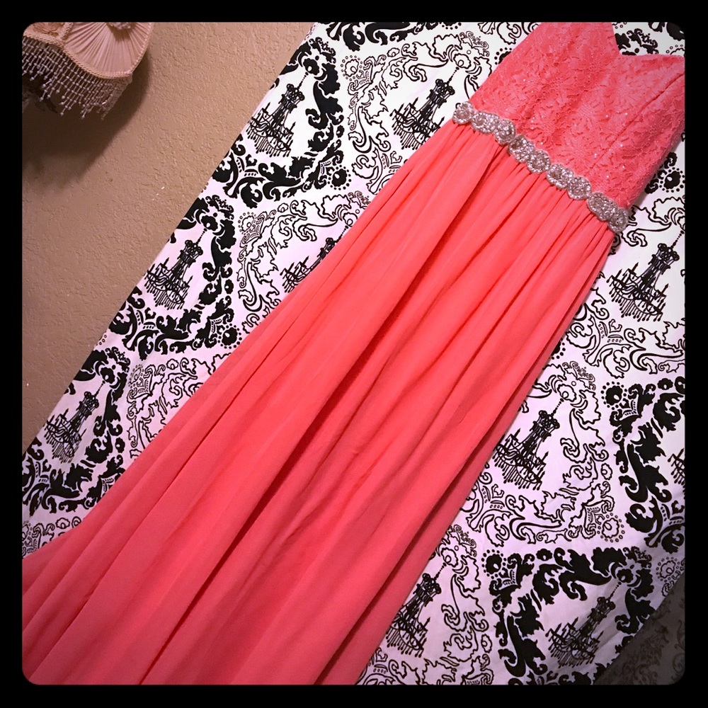 Speechless Prom Dress size 7,worn once.