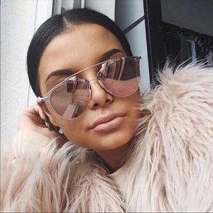 NEW 🎀 ROSE GOLD MODIFIED AVIATOR NEW 🎀 ROSE GOLD MODIFIED AVIATOR