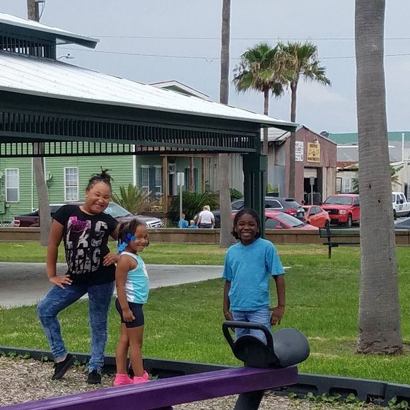 Meet your Posher, Jamal o - Picture 1 of 1