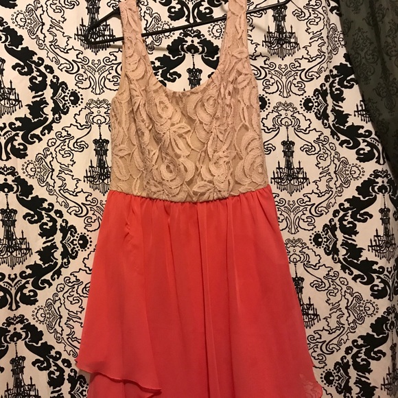 Speechless FLORAL dress - Picture 1 of 4