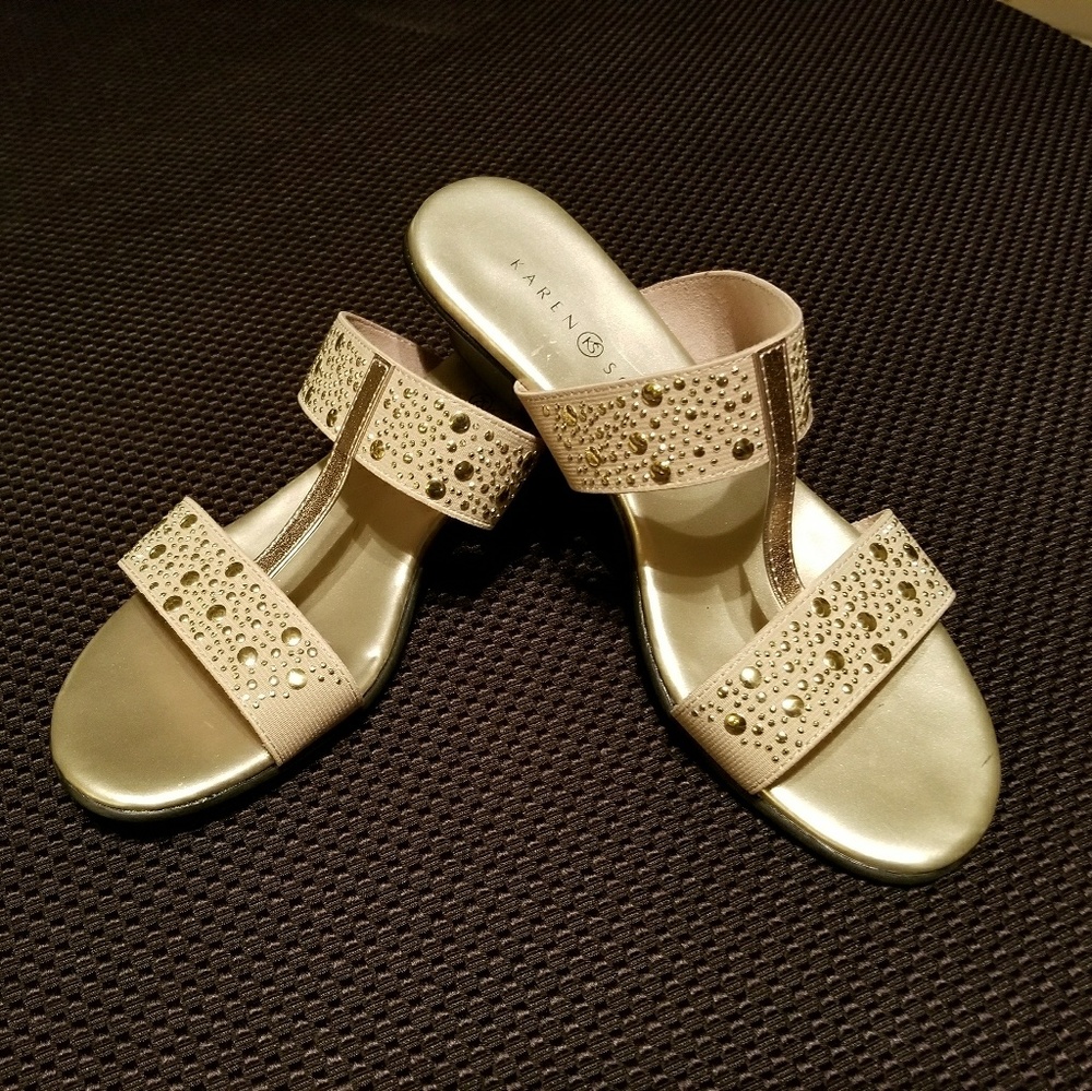 Karen Scott Gold Sandals