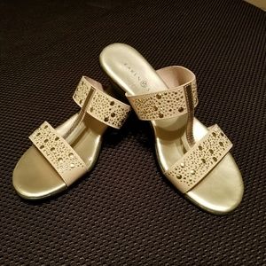Karen Scott Gold Sandals